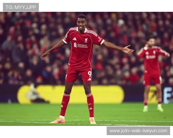 利物浦边路插上多次形成冲击并得分：从场上战术到日常训练的启示